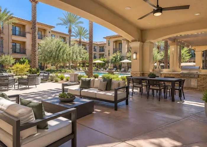 Desert Luxe 2br Balcony