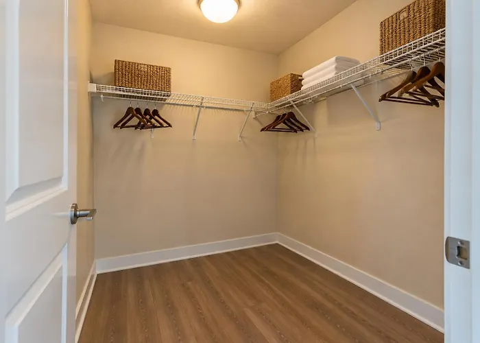 Desert Luxe 2br Balcony Apartment Scottsdale
